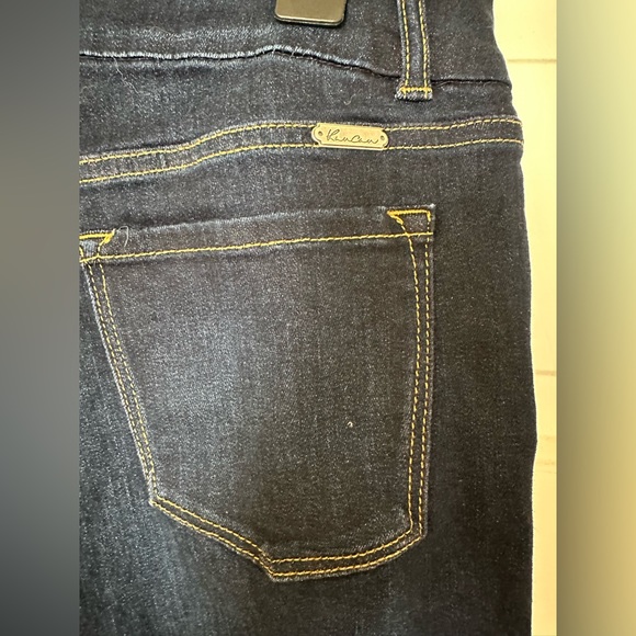EUC KANCAN MID RISE SKINNY JEANS! - Picture 3 of 5